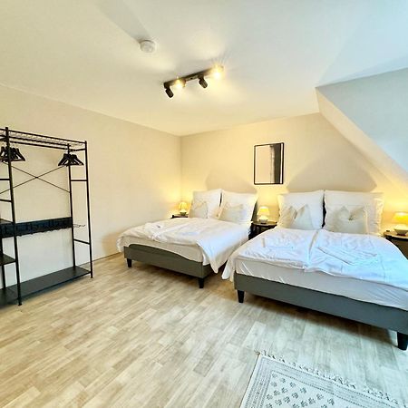 Gina Stay - Apartmenthaus Im Zentrum Von 크베들린부르크 외부 사진