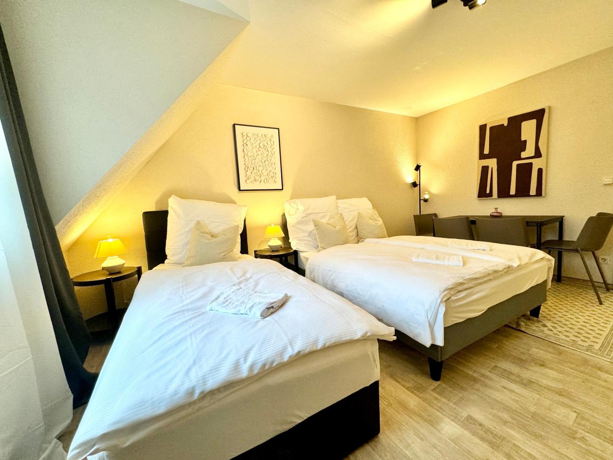 Gina Stay - Apartmenthaus Im Zentrum Von 크베들린부르크 외부 사진