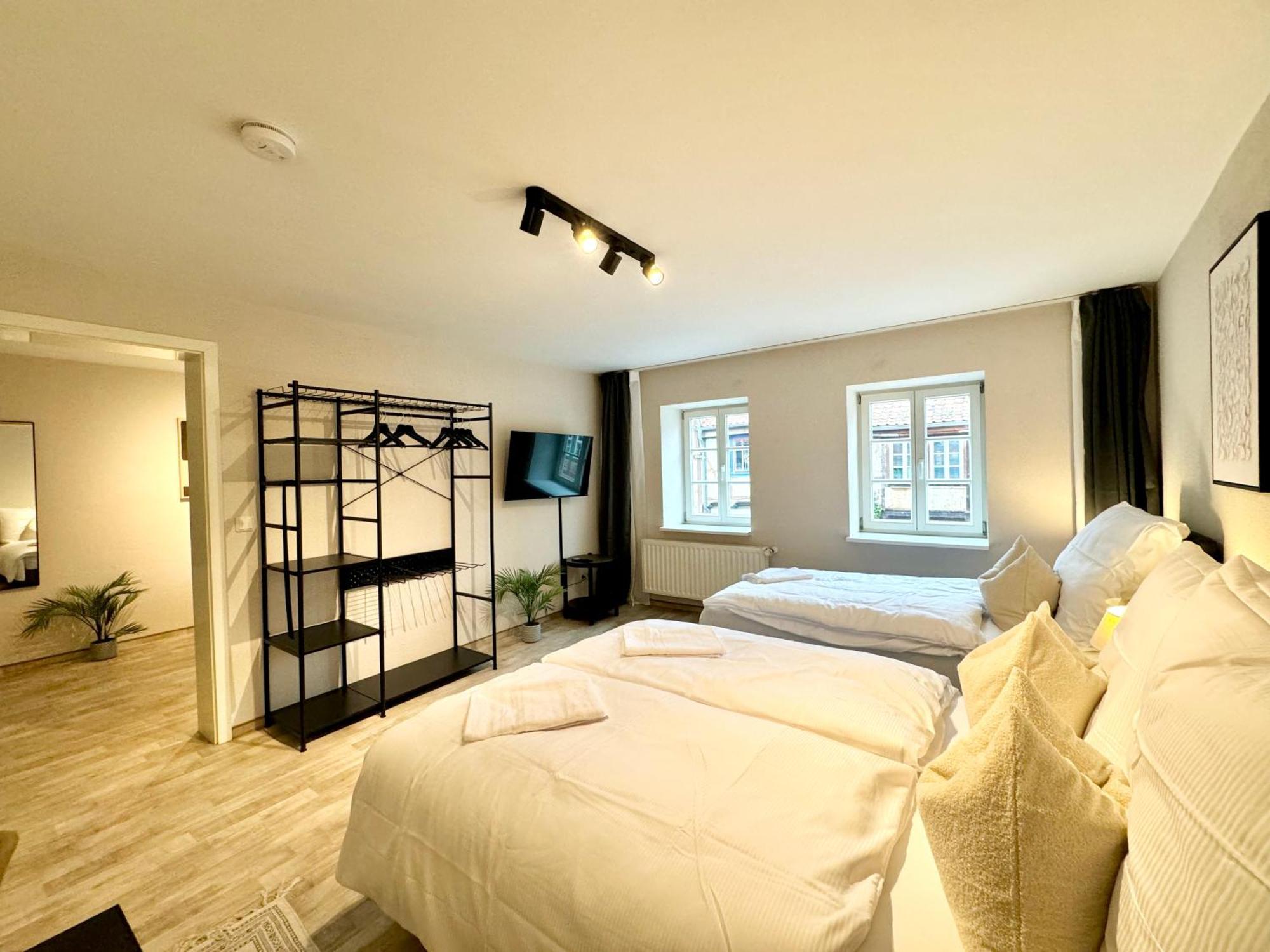 Gina Stay - Apartmenthaus Im Zentrum Von 크베들린부르크 외부 사진