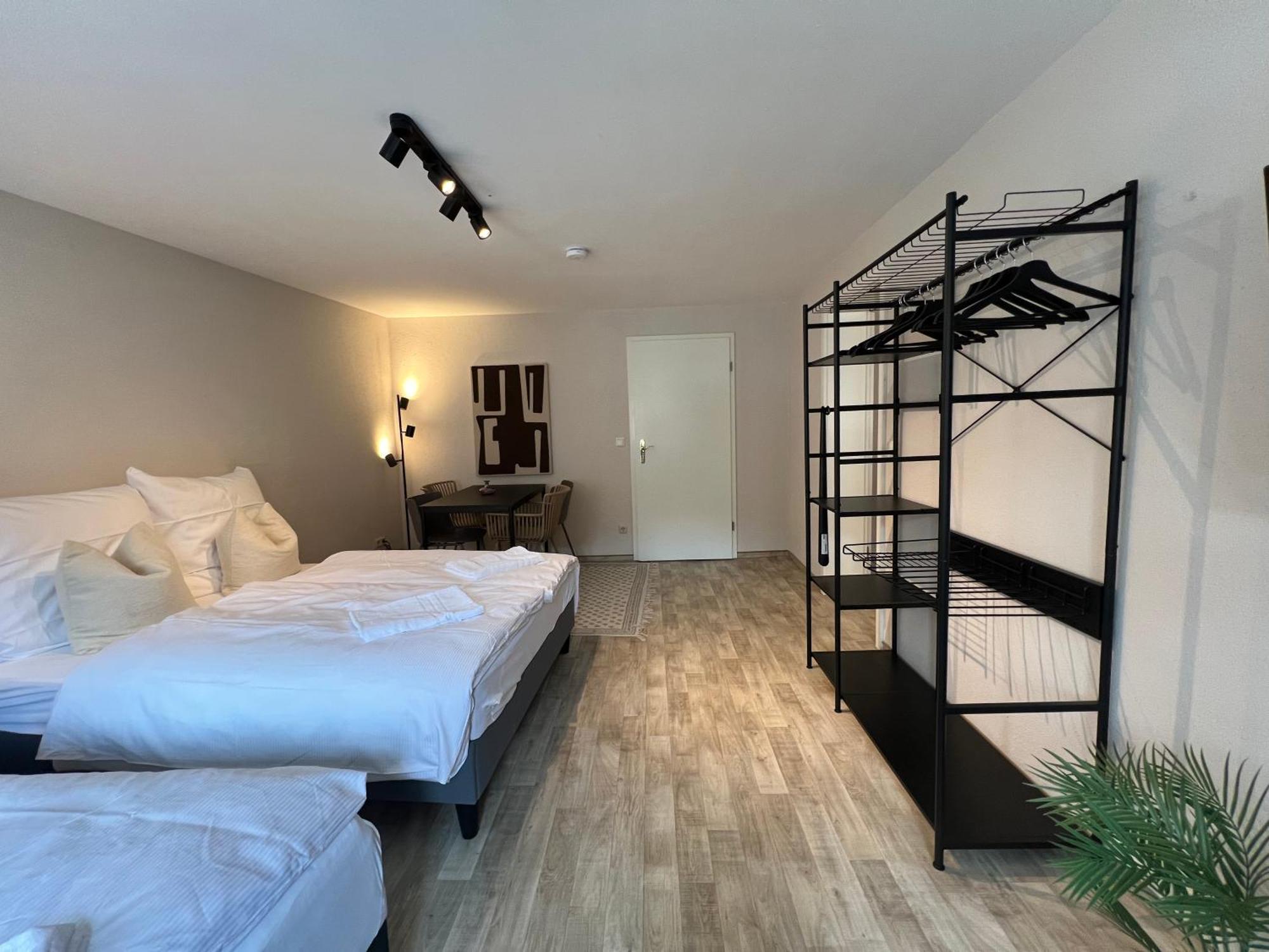 Gina Stay - Apartmenthaus Im Zentrum Von 크베들린부르크 외부 사진