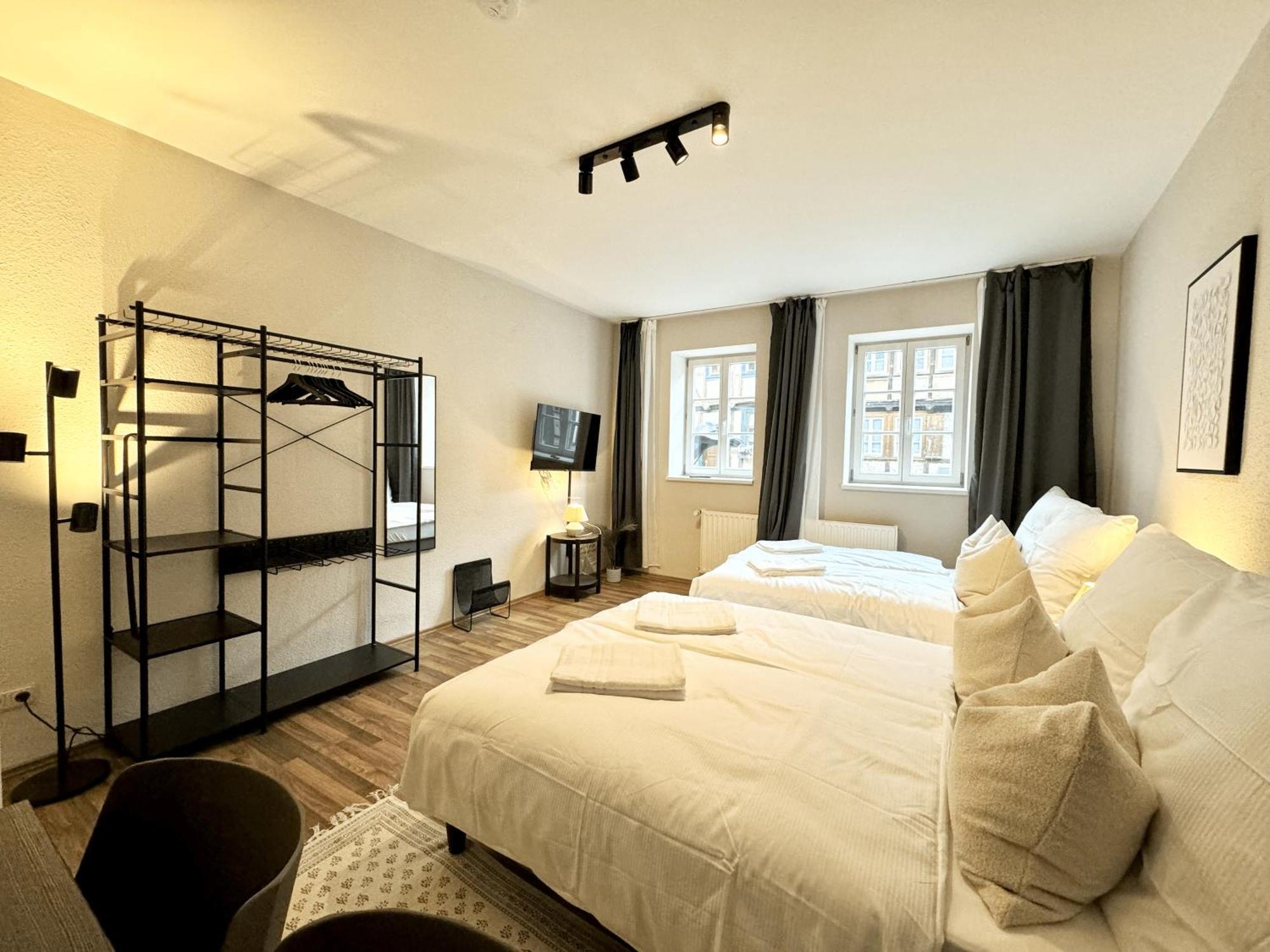 Gina Stay - Apartmenthaus Im Zentrum Von 크베들린부르크 외부 사진
