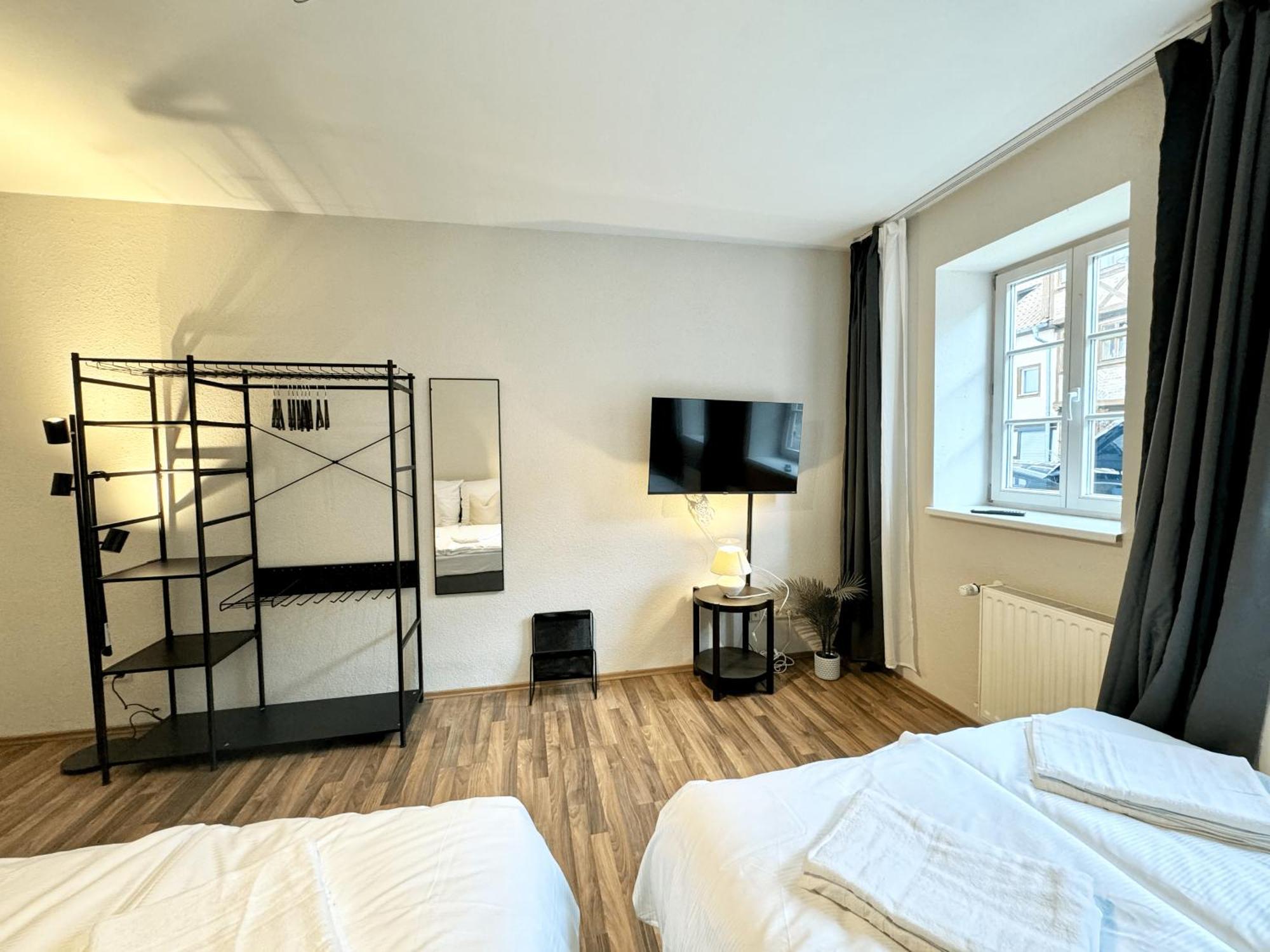 Gina Stay - Apartmenthaus Im Zentrum Von 크베들린부르크 외부 사진